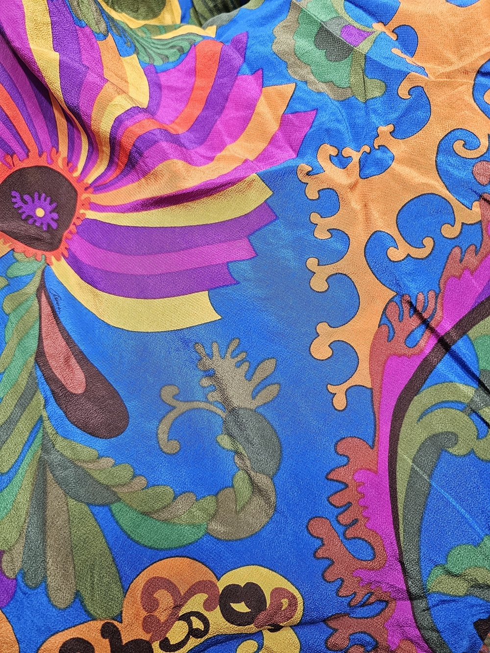100% Silk Vibrant Multicolor Psychedelic Print Sleeveless Top - Picture 7 of 7